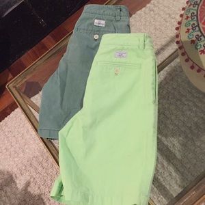 Vineyard Vines men’s sz 28 2 pairs of green shorts